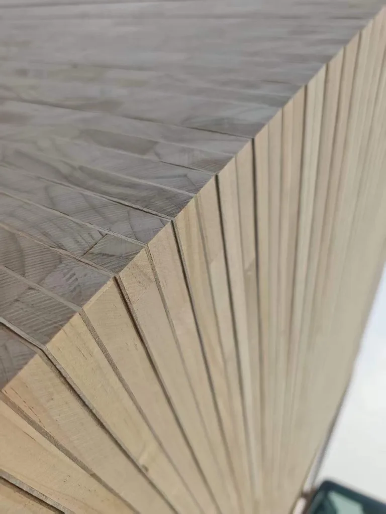 Blockboard core profile