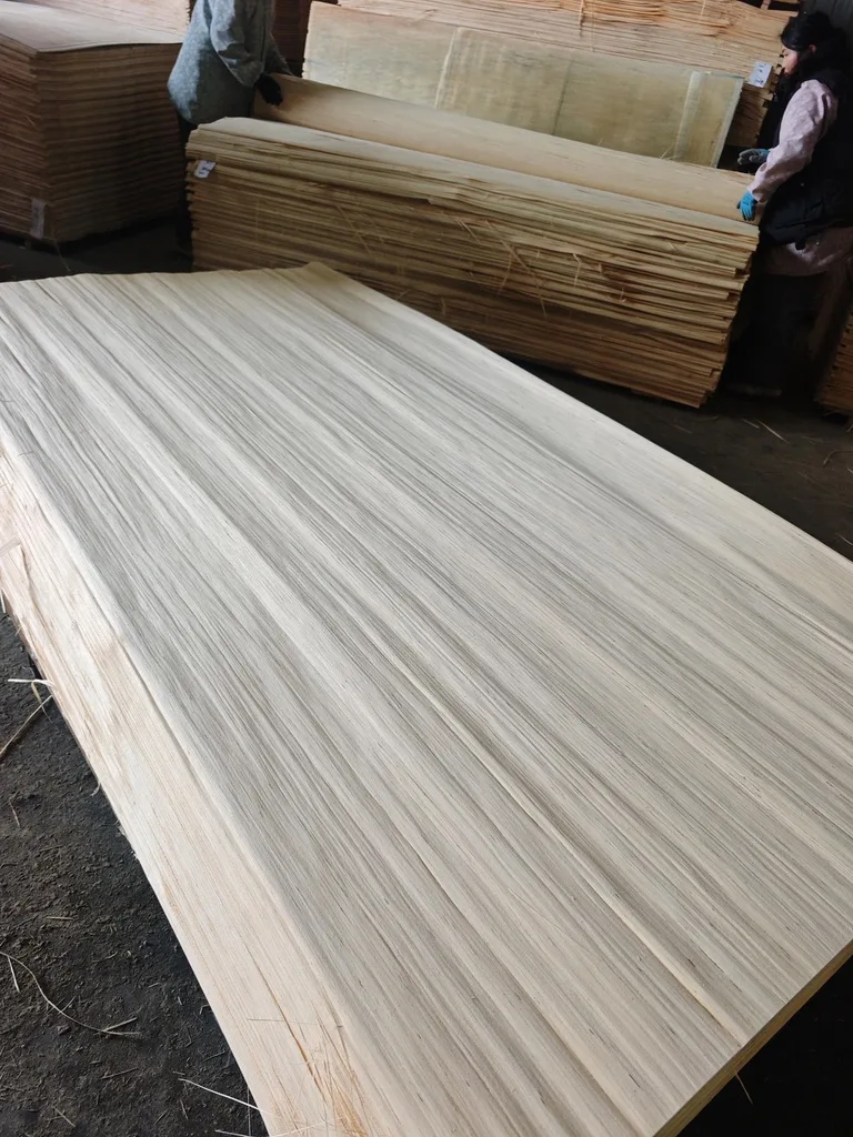 Engineered veneer panel 05