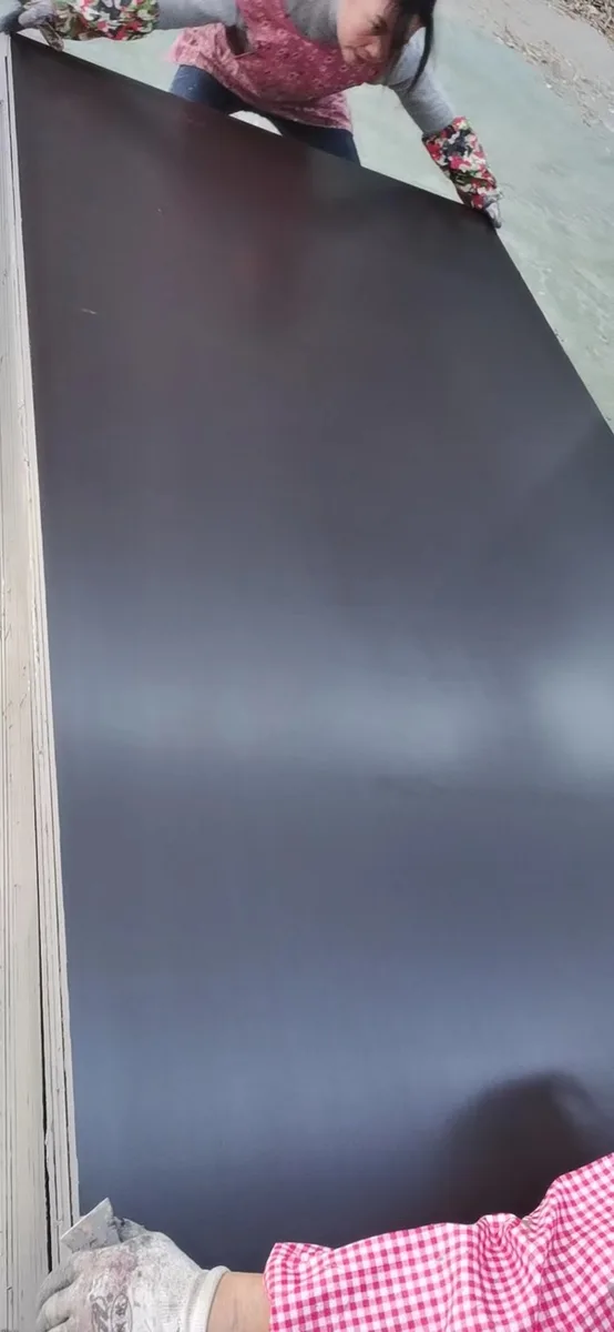 Film faced plywood surface 7