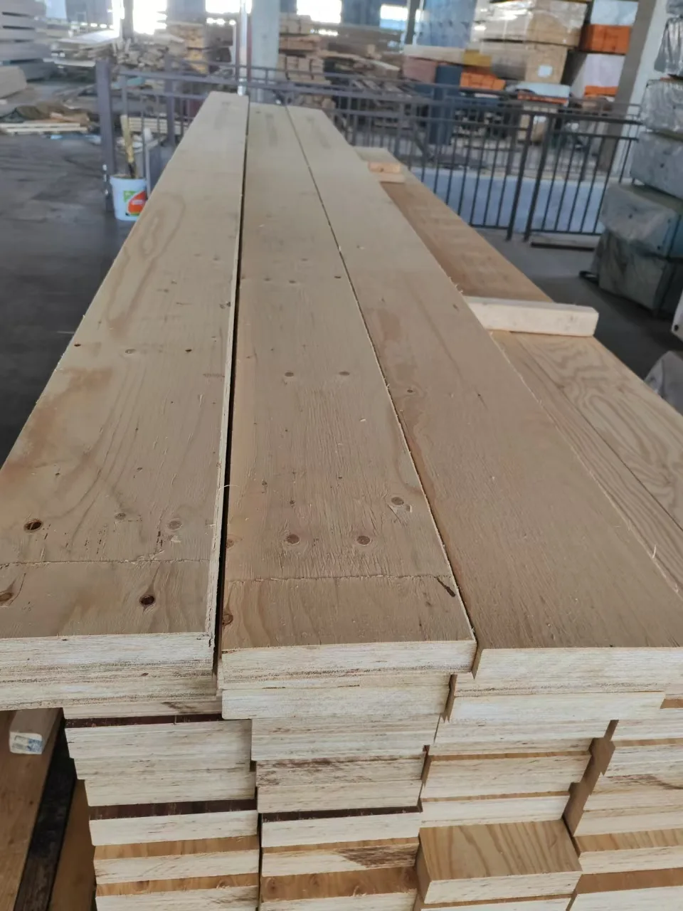 Edge view of laminated veneer lumber