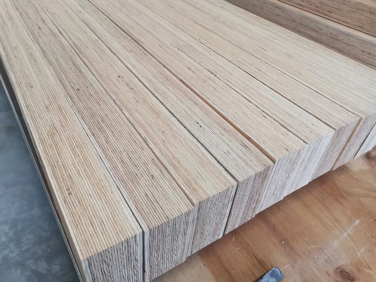Laminated veneer lumber (LVL) for industrial supply