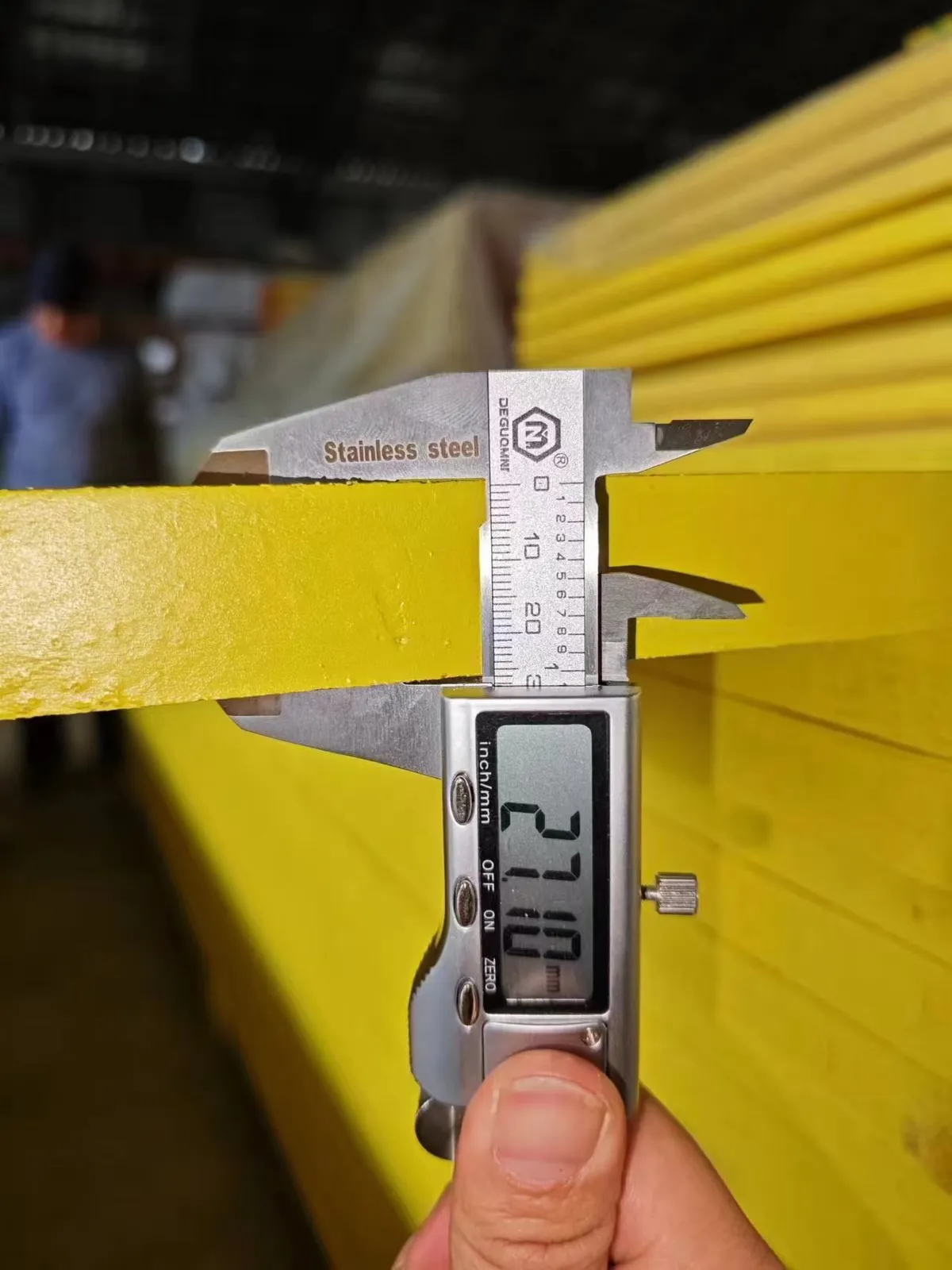 Three-layer solid wood formwork panel